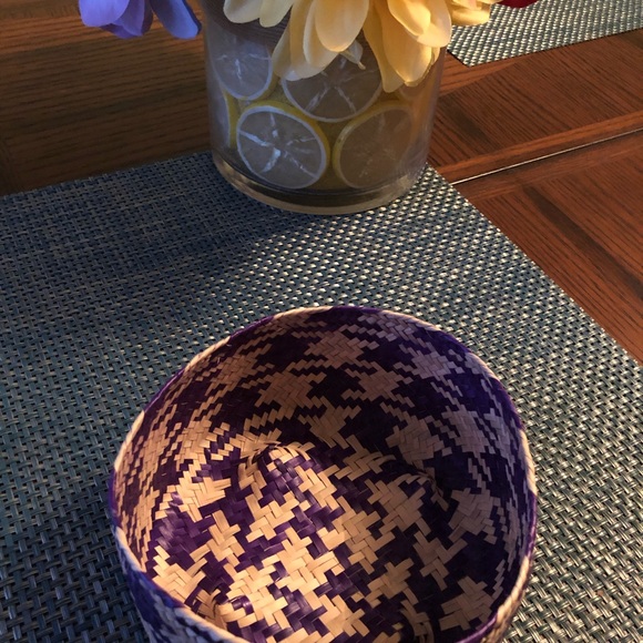 2 for $15 - Handcrafted Gallito palm leaf basket - purple from Oaxaca, Mexico. - Picture 9 of 10